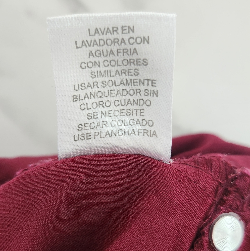Classic Women's Skinny Pants Size Small Wine Color - Picture 6 of 10